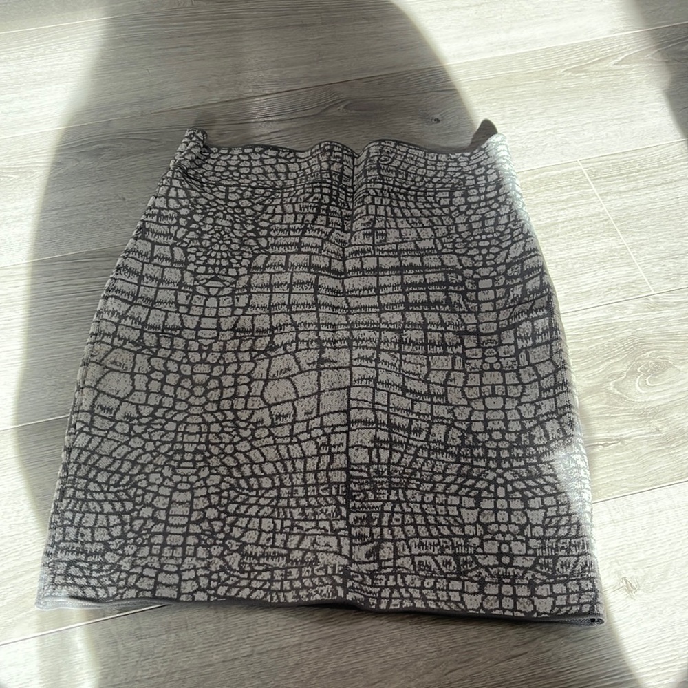 BCBG SKIRT
